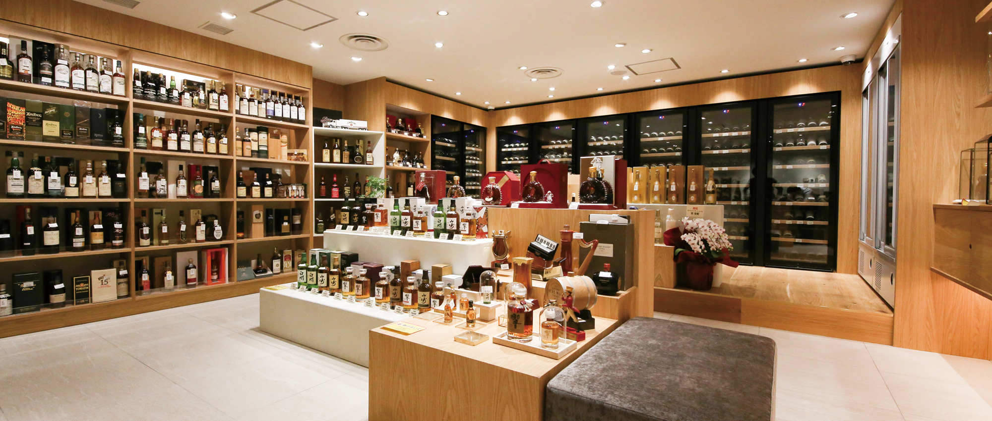 LIFE VACATION Ginza cellar LIFE VACATION Ginza cellar